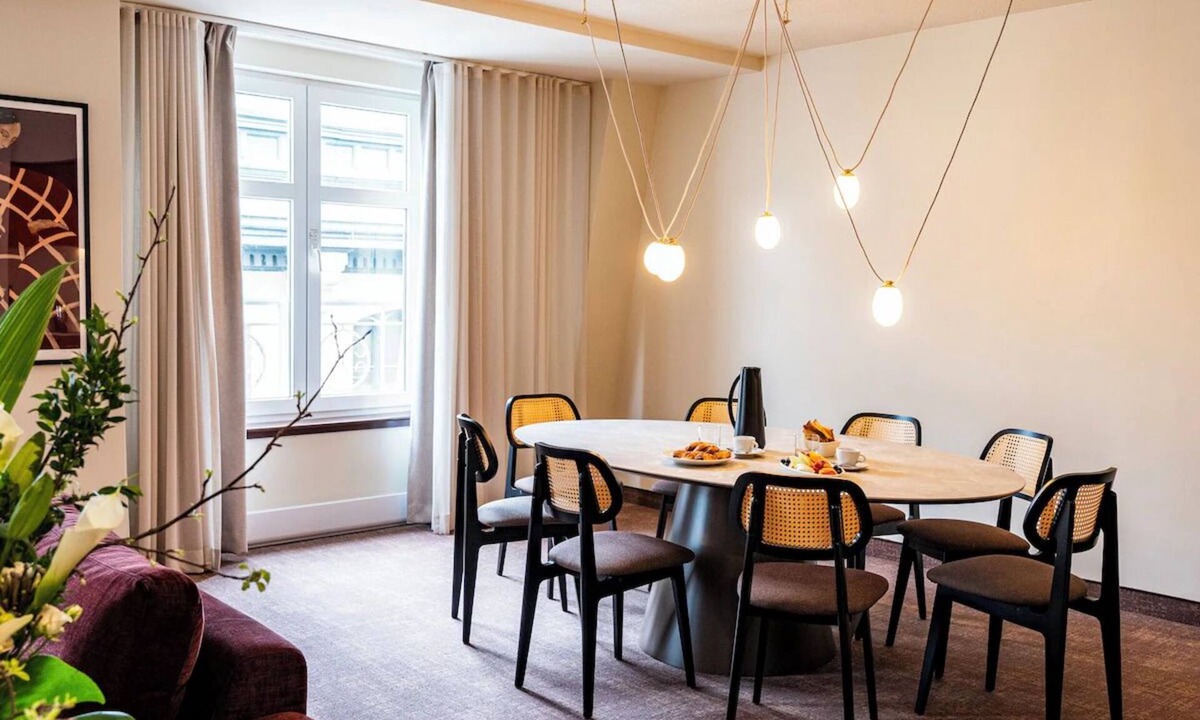 Old Montreal Hotel | Chic Old Montreal Suite with Kitchen & Historic Views Near Notre-Dame Basilica