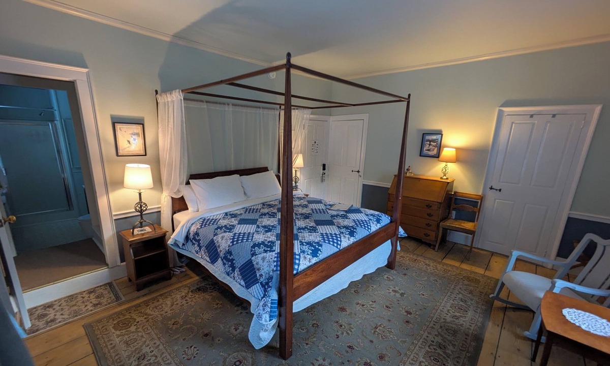 Bread Loaf Bed & Breakfast | Chipman Inn