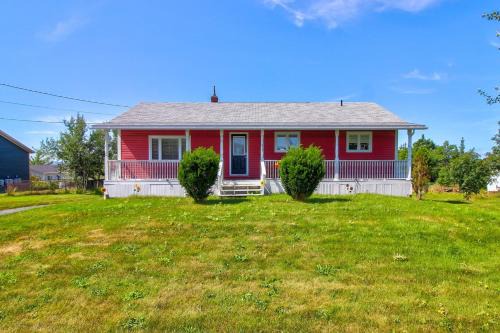 Conception Bay South House | Coastal Haven Awaits Discover Conception Bay South