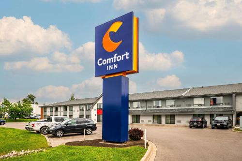 Moncton Hotel | Comfort Inn Moncton Magnetic Hill