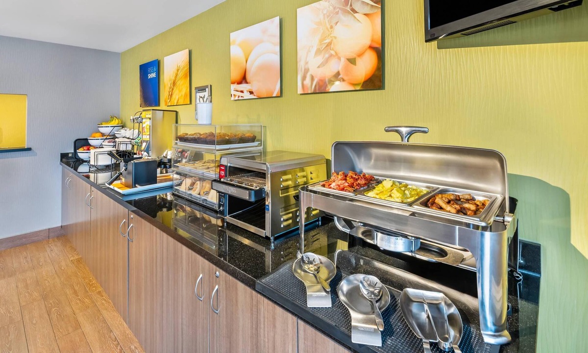 Pembroke Hotel | Comfort Inn Pembroke