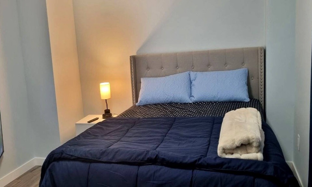 Fort Gary House | Comfy Apartment at Prairie Pointe.