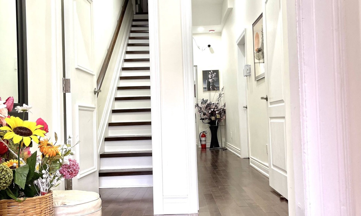 Cabbagetown South Hotel | Comfy Guest House