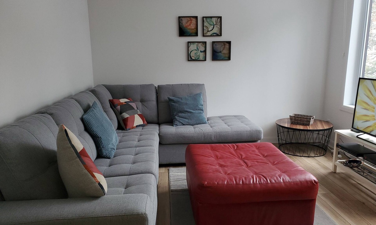 Saint Jovite Apartment | Condo 10 minutes from the Mont Tremblant ski slopes (Pet-Friendly)