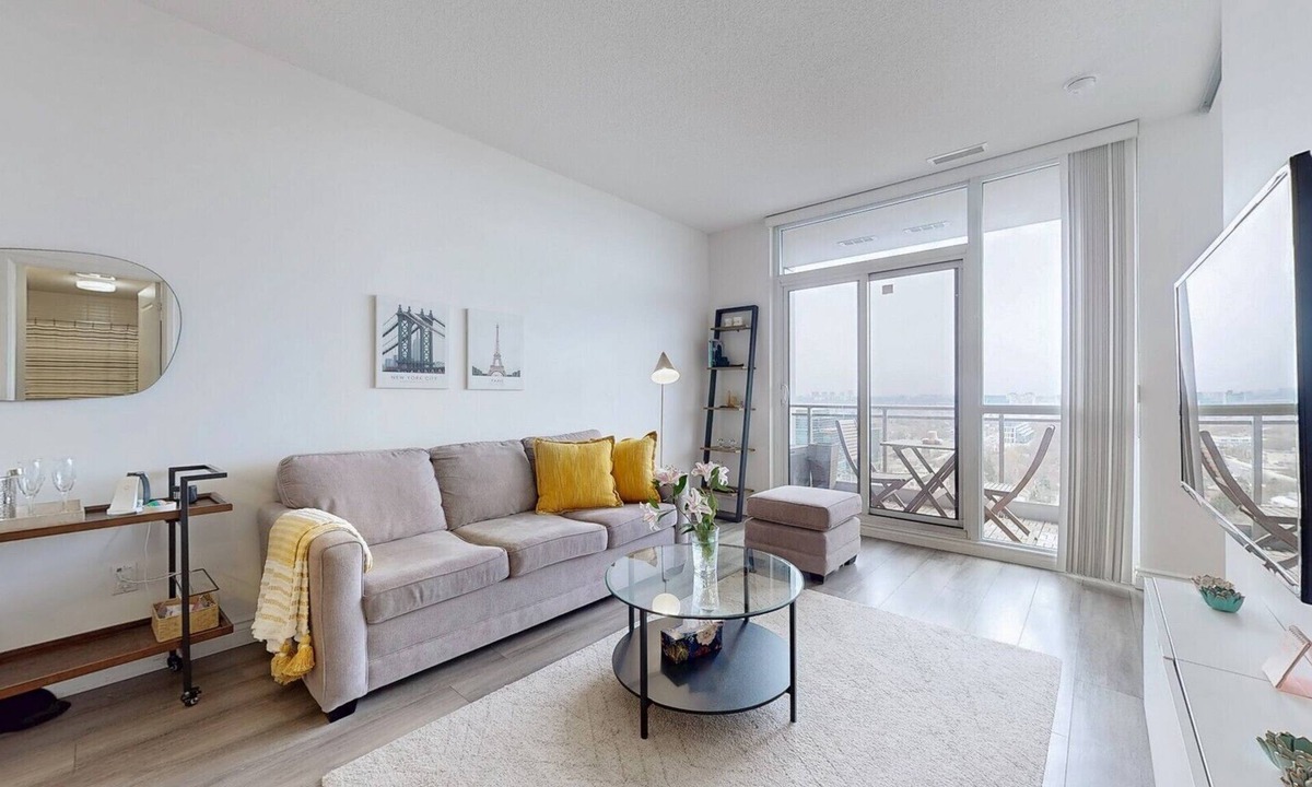 Willowdale Condo | Condo Apartment in North York, Yonge & Sheppard subway station