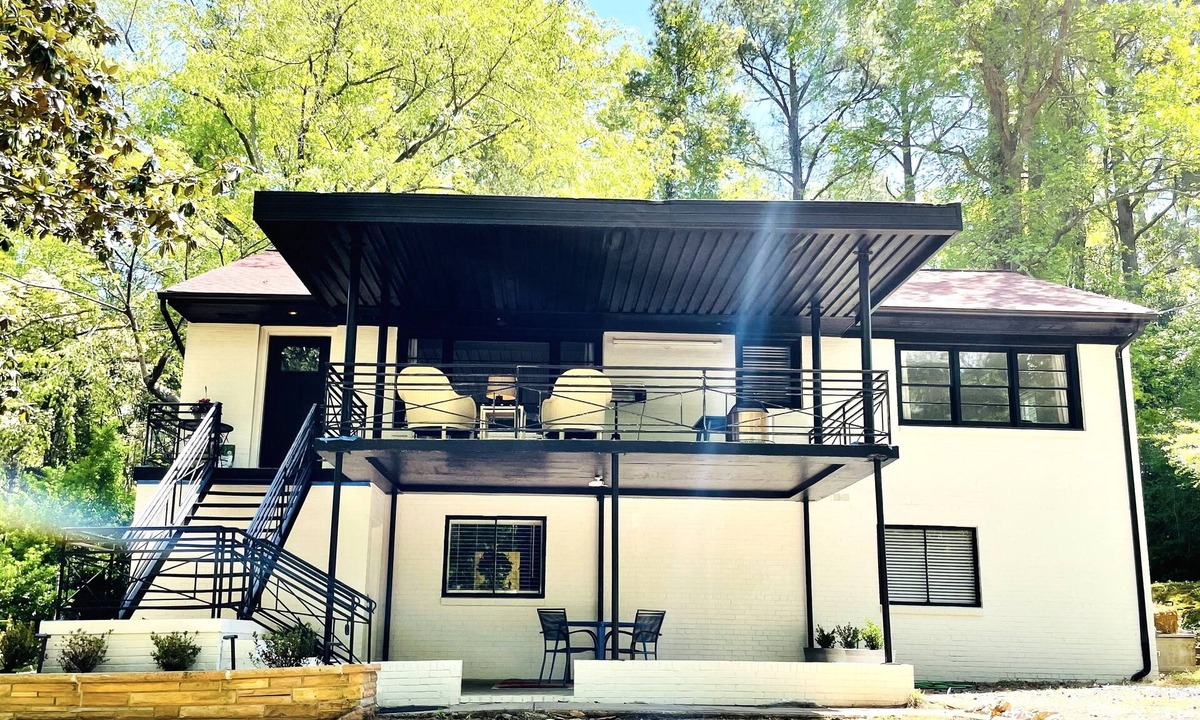 Durham Condo | Contemporary Home. Close to Downtown.