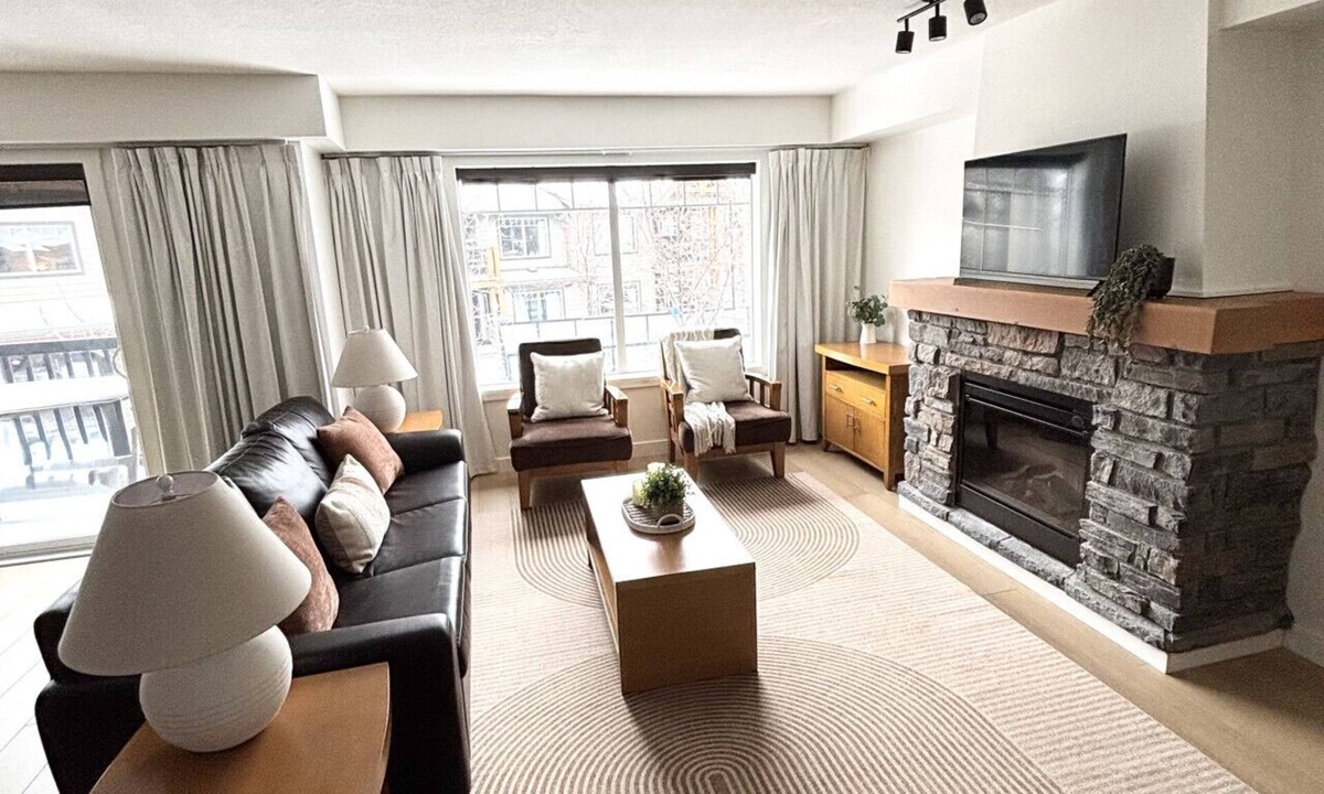 Copperstone Resort Condo | Copper Point - Outdoor Hot Tub | Fire Table | Gym