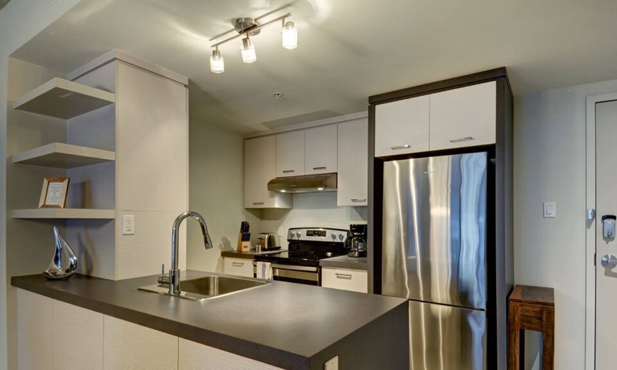 Cite-Universitaire Apartment | Corporate Stays | La Garde | Modern 1BR