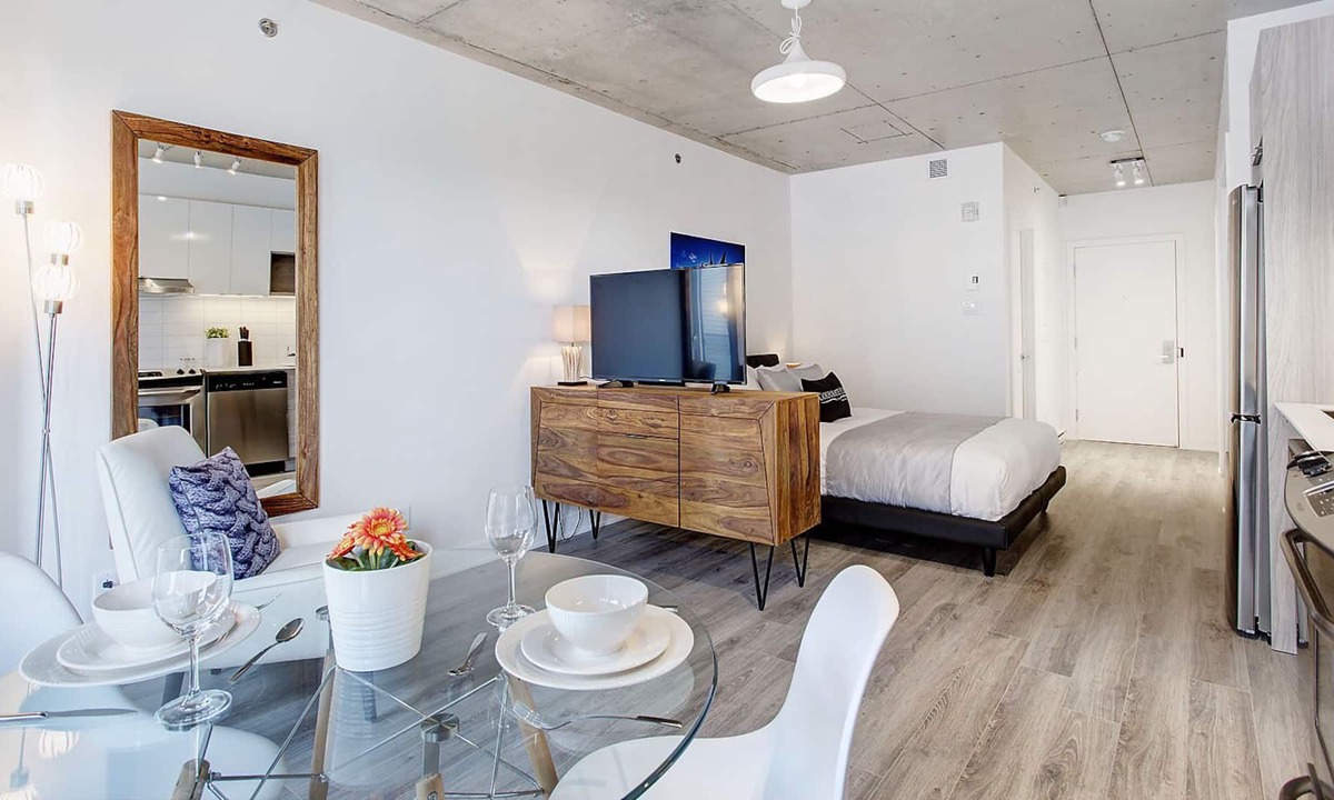 Shaughnessy Village Apartment | Corporate Stays| Le Shaughn | Polished Studio Apt.