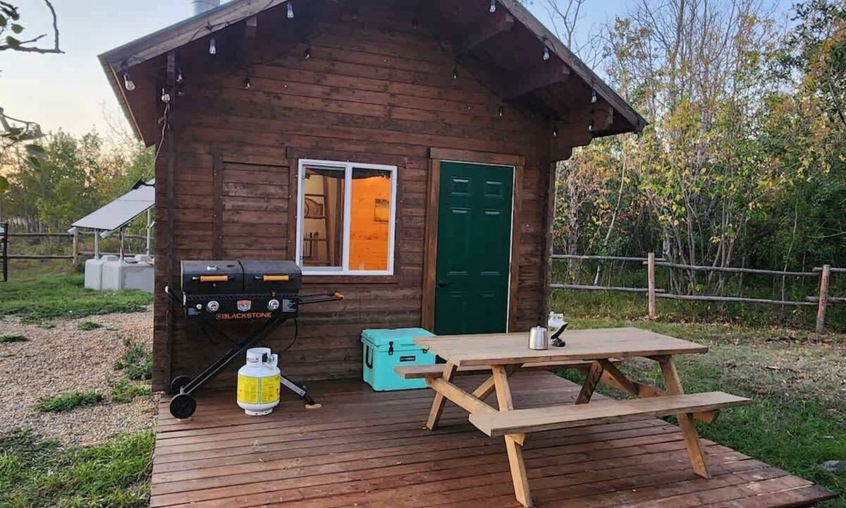 Division No. 7 Cabin | COTC - The Grouse House - Suite