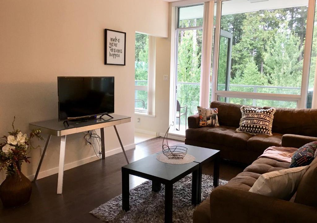 Vancouver Apartment | Cozy 2 Bedrooms Condo in UBC