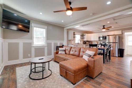 Blackstone House | Cozy Blackstone Getaway < 2 Mi to Downtown!