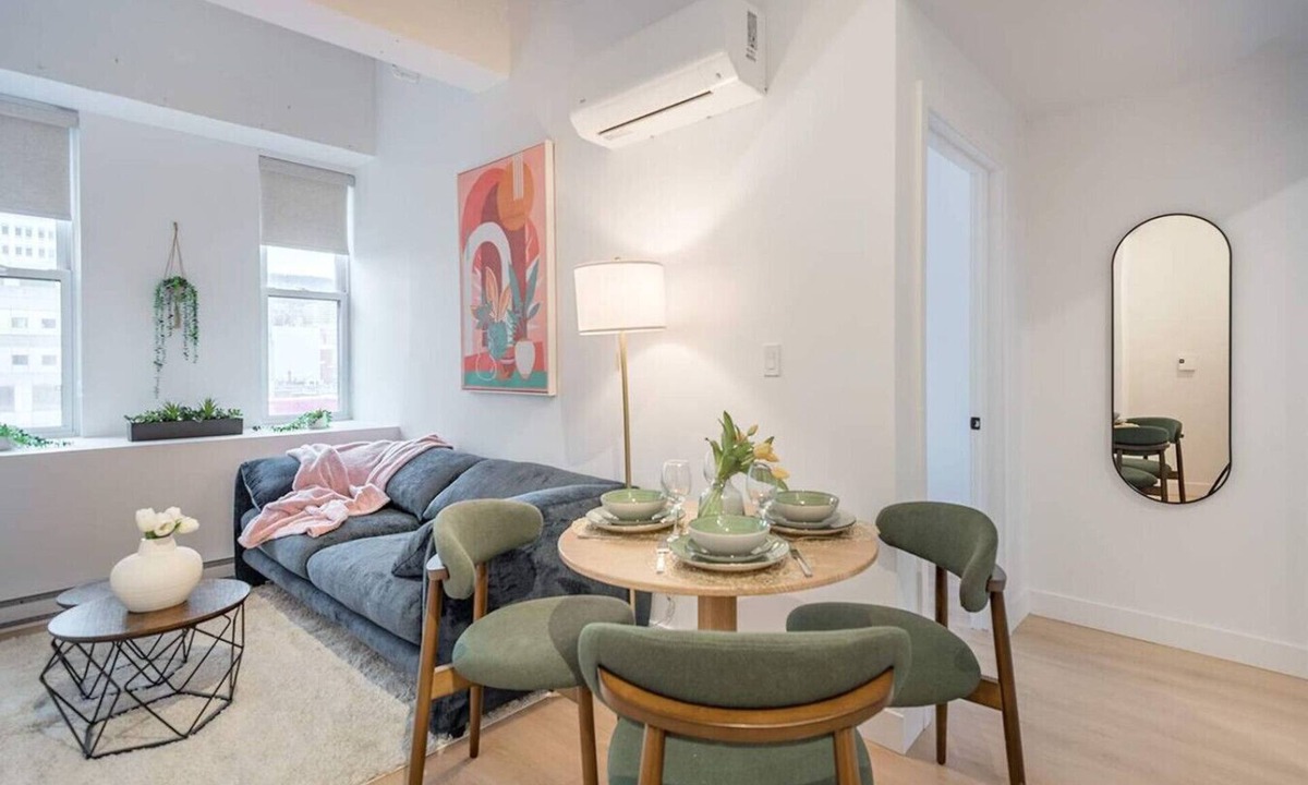 Downtown Montreal Apartment | Cozy Chic - Concordia Central