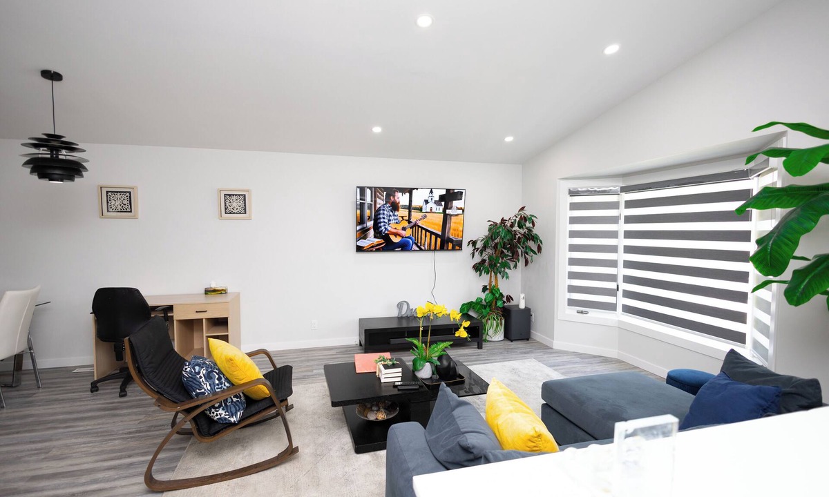 Winnipeg Apartment | Cozy Cove Extension