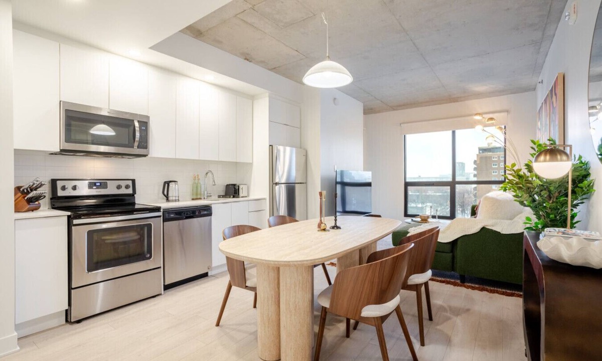 Quartier des Spectacles Apartment | Cozy Heaven in MTL | Free Parking