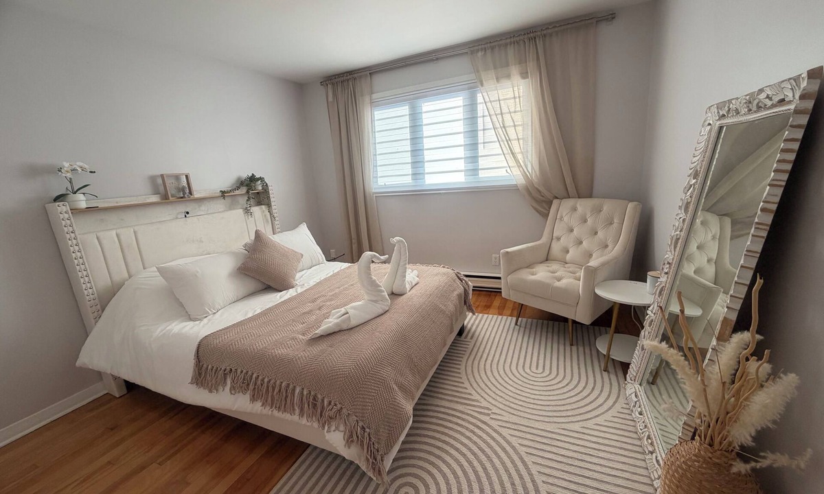 Laval-des-Rapides House | Cozy Home Near Place Bell