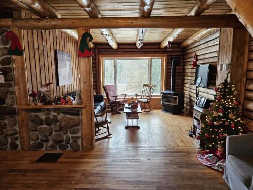 La Minerve House | Cozy log cottage