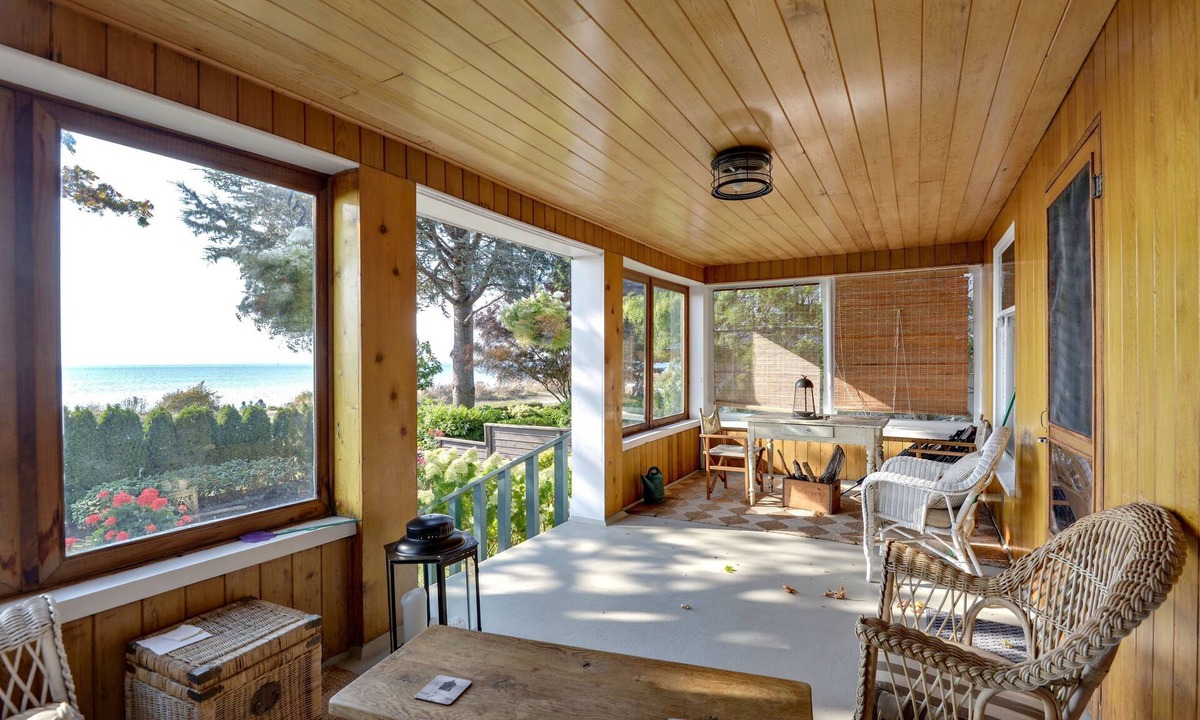 Crescent Beach House | Crescent Beach Waterfront Home