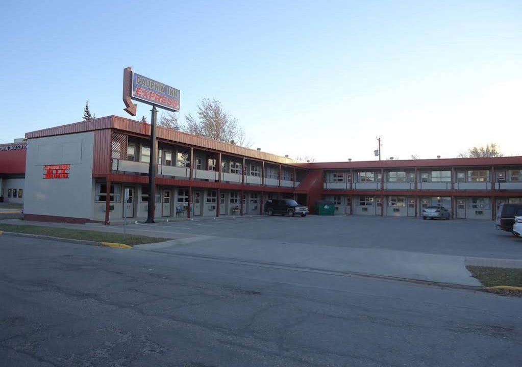 Dauphin Hotel | Dauphin Inn Express