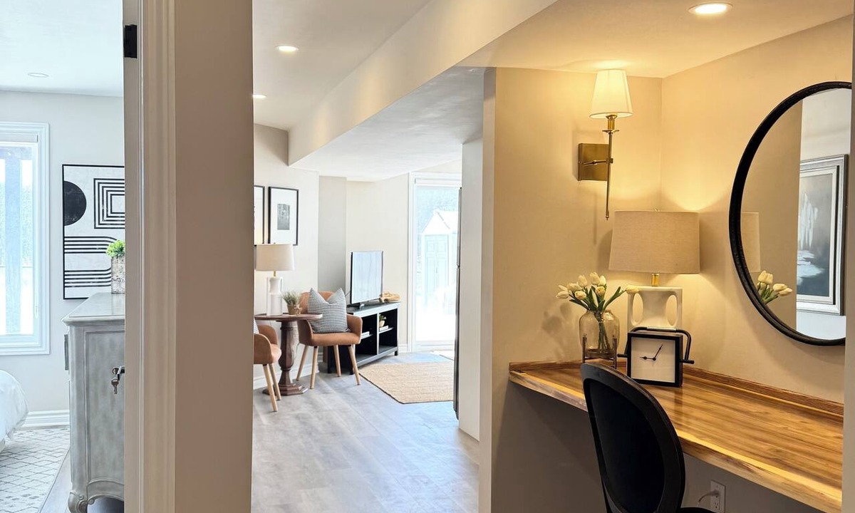 Doon South Apartment | Designer 1 Bed OR 2 Bed + Office - Walkout by Pond