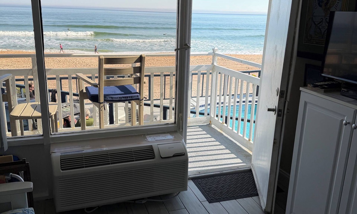 Rockefeller Heights Apartment | DIRECT Oceanfront Clean Comfy Studio Can’t get closer to the beach or pool!