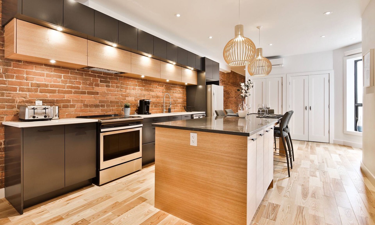 Mile End Apartment | DL | Magnificent 3bedrooms/2Bath in Artistic MileEnd