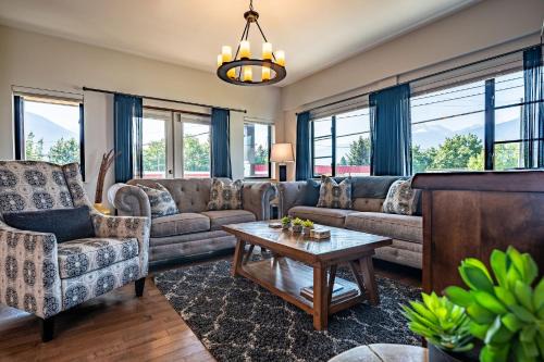 Revelstoke Apartment | Downunder Mountain Retreat