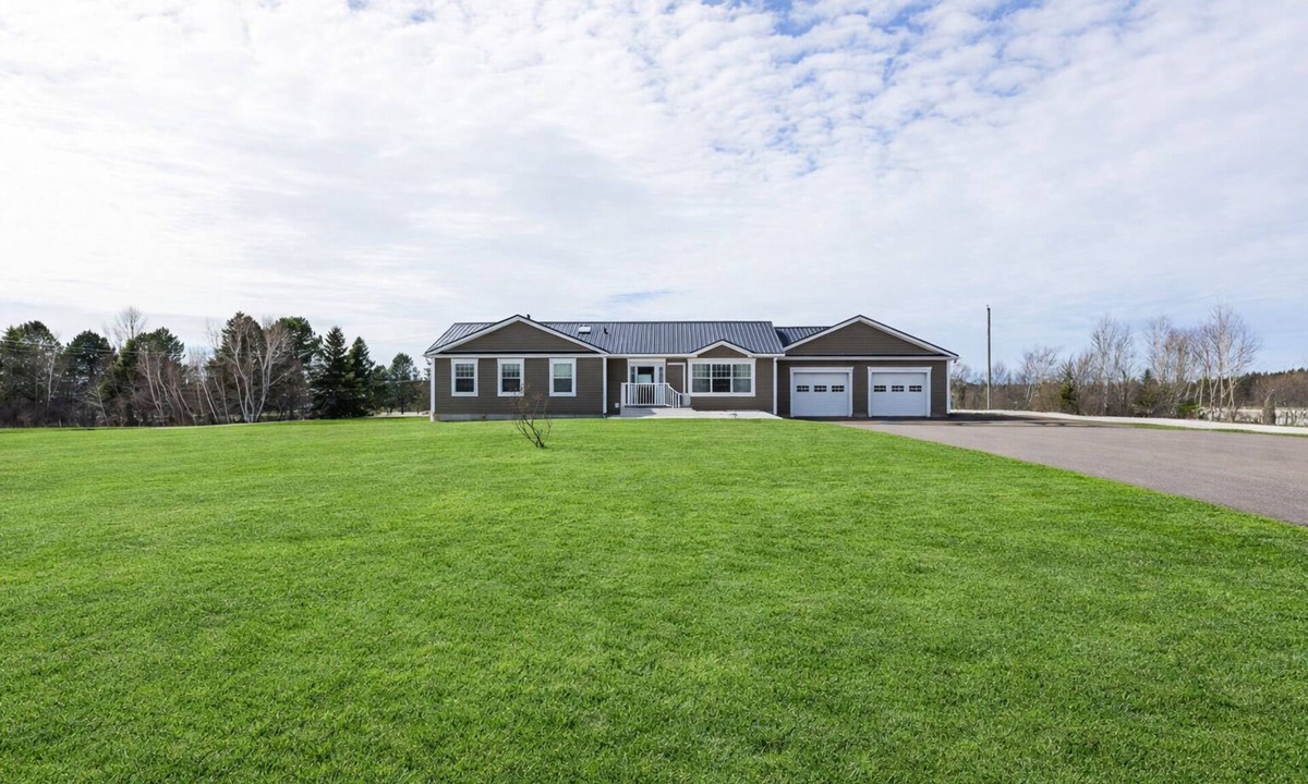 East Bideford House | East Bideford Retreat