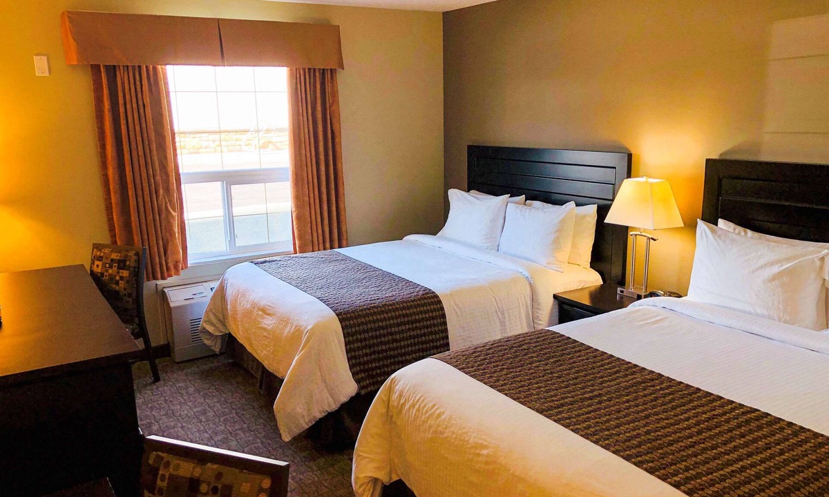 Okotoks Hotel | Econo Lodge