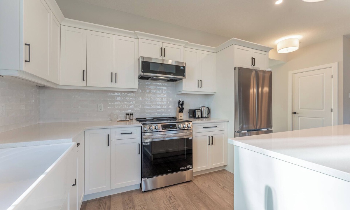 Southwold House | Elegant-4BR-retreat-Port Stanley