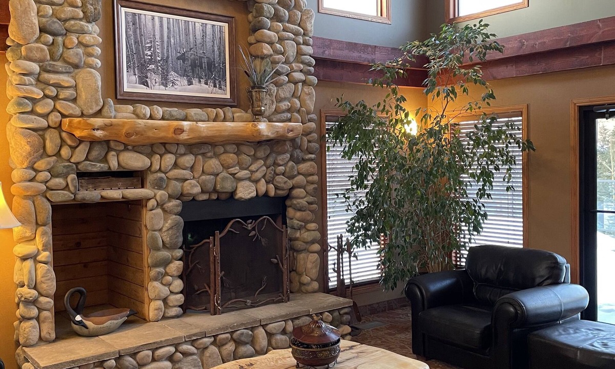 Elkwater Resort | Elkwater Lake Lodge
