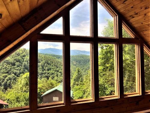 Townsend Ski Chalet | Endless View