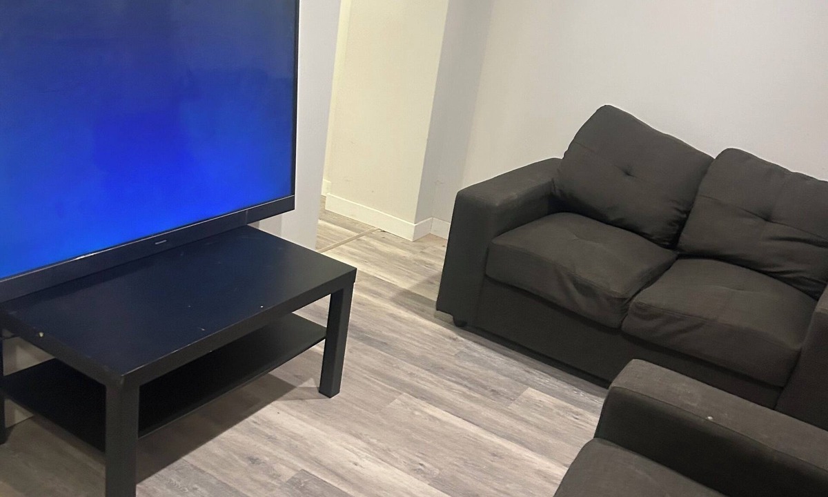 Winnipeg Apartment | entire 2 bedrooms for rent