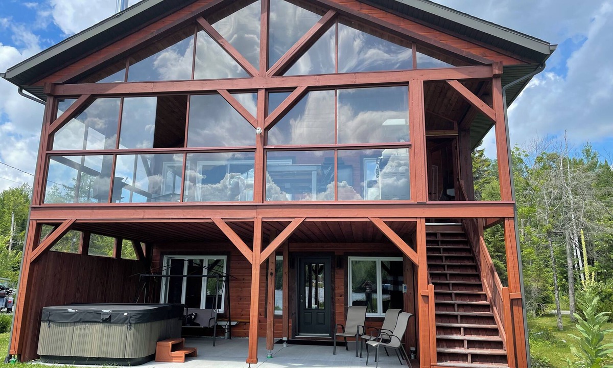 Adstock Ski Chalet | Evasion Lac huit