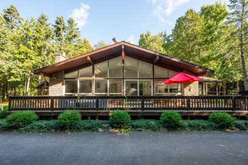 Tobermory Ski Chalet | Evergreen Escape - Tobermory Chalet
