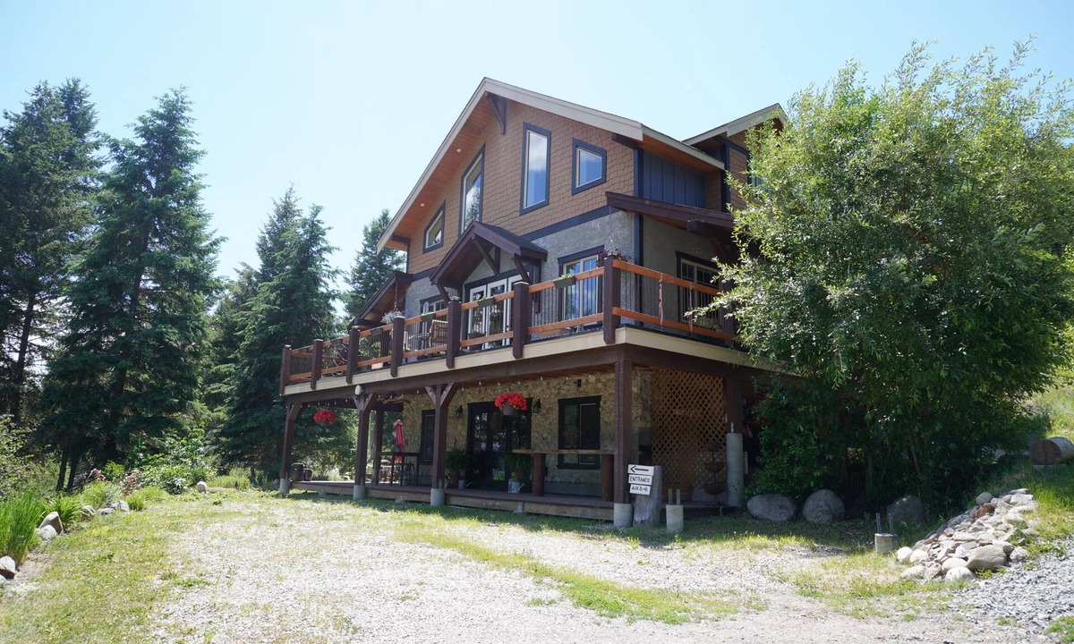 Rock Creek House | Evergreen Nature Getaway retreat!