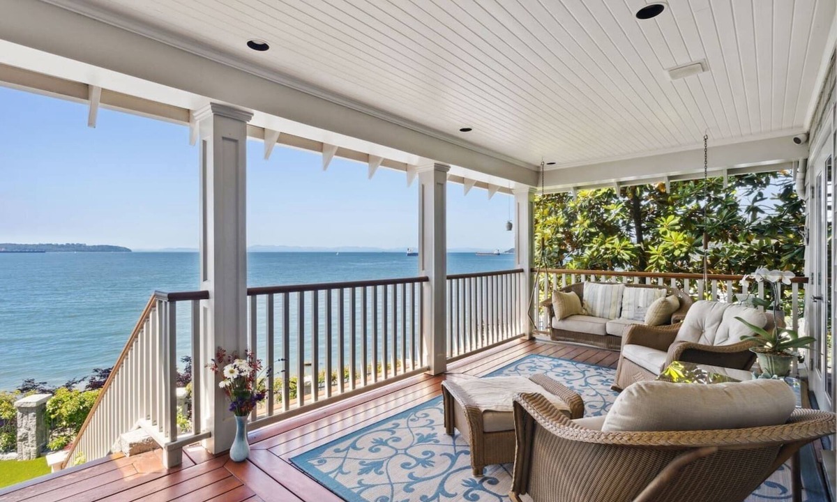 West Vancouver House | Exclusive Gated Private Waterfront Estate