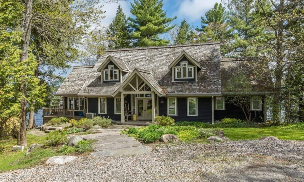 Bala House | Fabulous Lake Muskoka