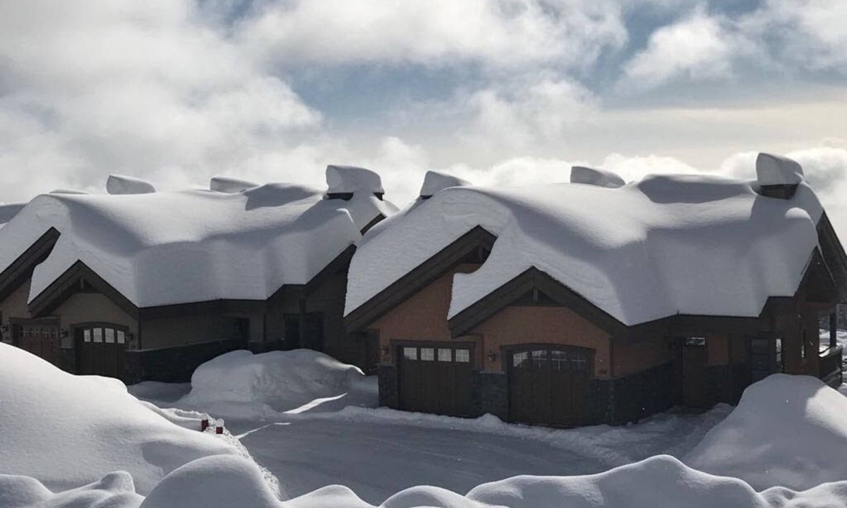 Big White Ski Resort Cabin | Family Ski Retreat at Big White
