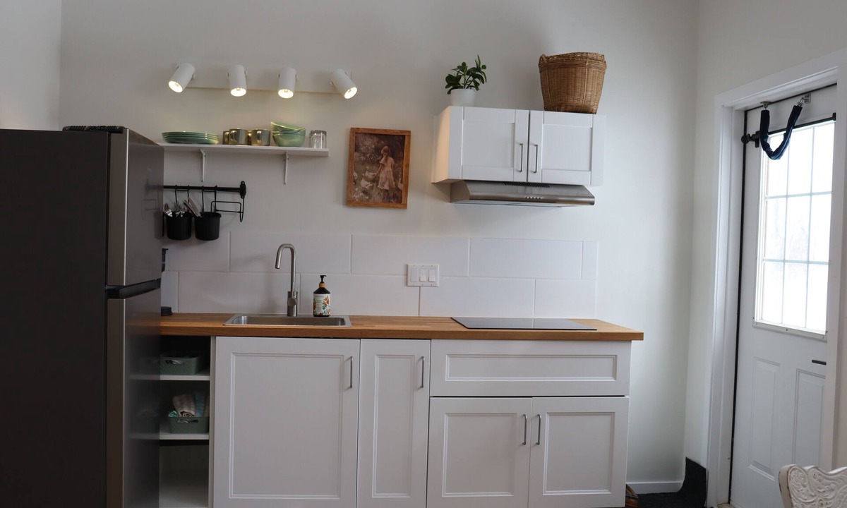 Division No. 7 Cottage | Farm stay in Stettler county