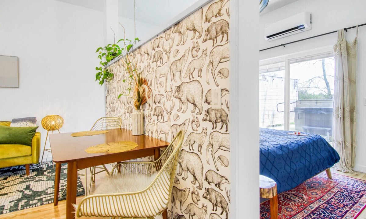 Erbs Cove Condo | Fauna studio on the lake