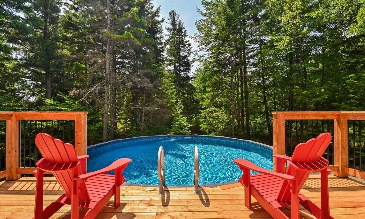 Fiddler Lake Resort House | Fiddler Lake Resort - Deer 30