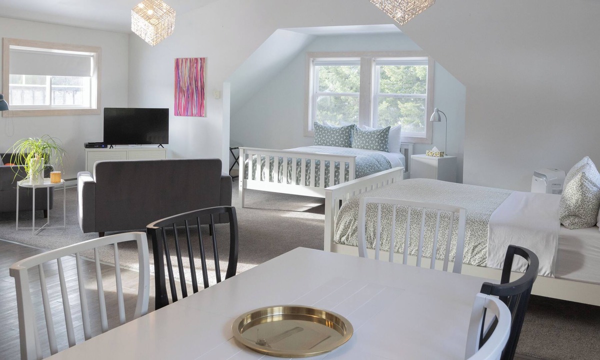 Clearwater Apartment | Fieldstone Guesthouse