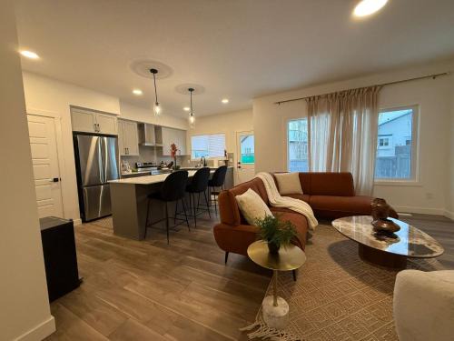 Fort Saskatchewan House | Fort Home