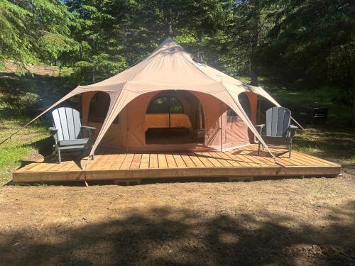 Hastings Highlands Other | Fox Hollow Glamping Tent