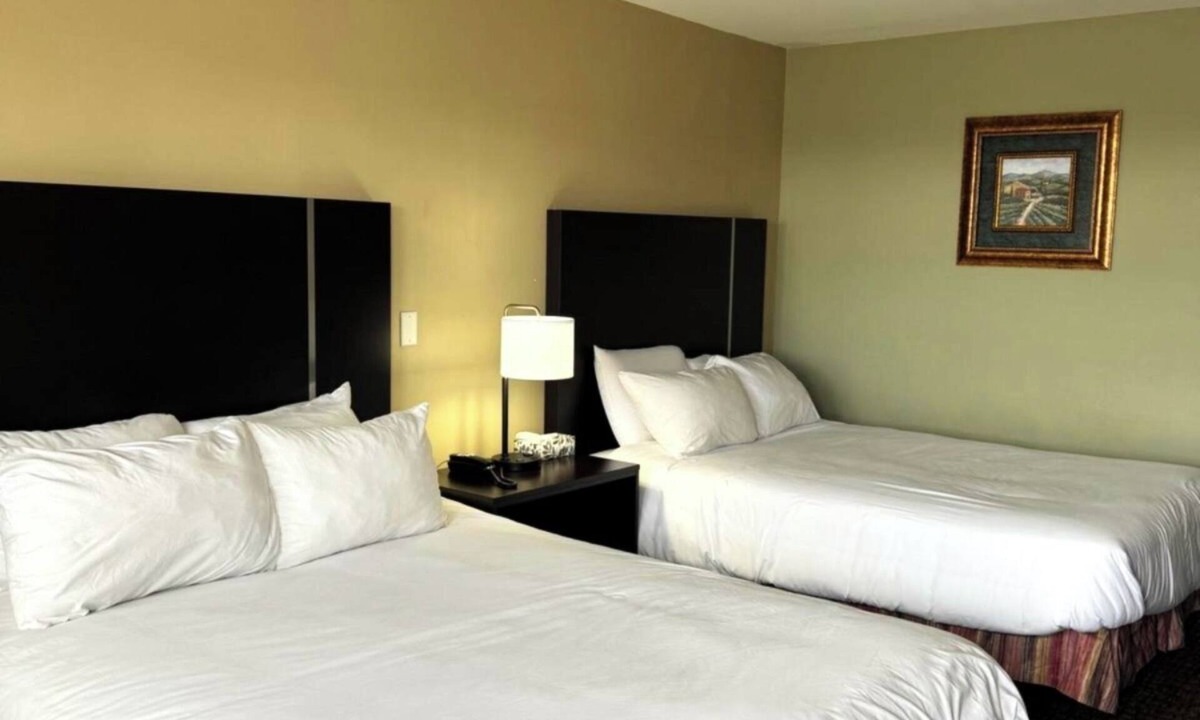 Miramichi Hotel | Fundy Line Motel