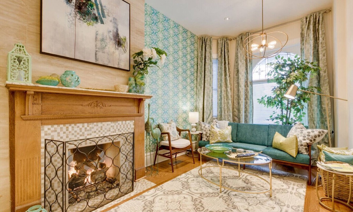 Little Italy Hotel | Glam Stays - Free Parking - Steps to Kensington