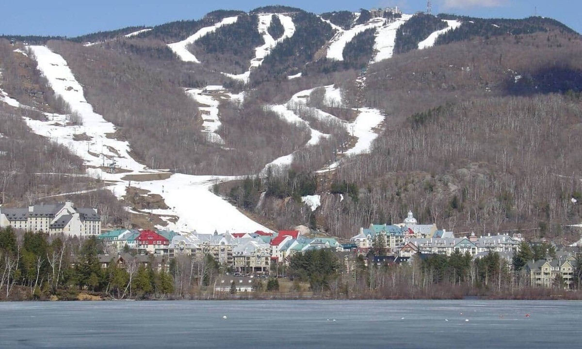 Mont-Tremblant House | Golf/Ski/Relaxing chalet directly on La Bete Golf