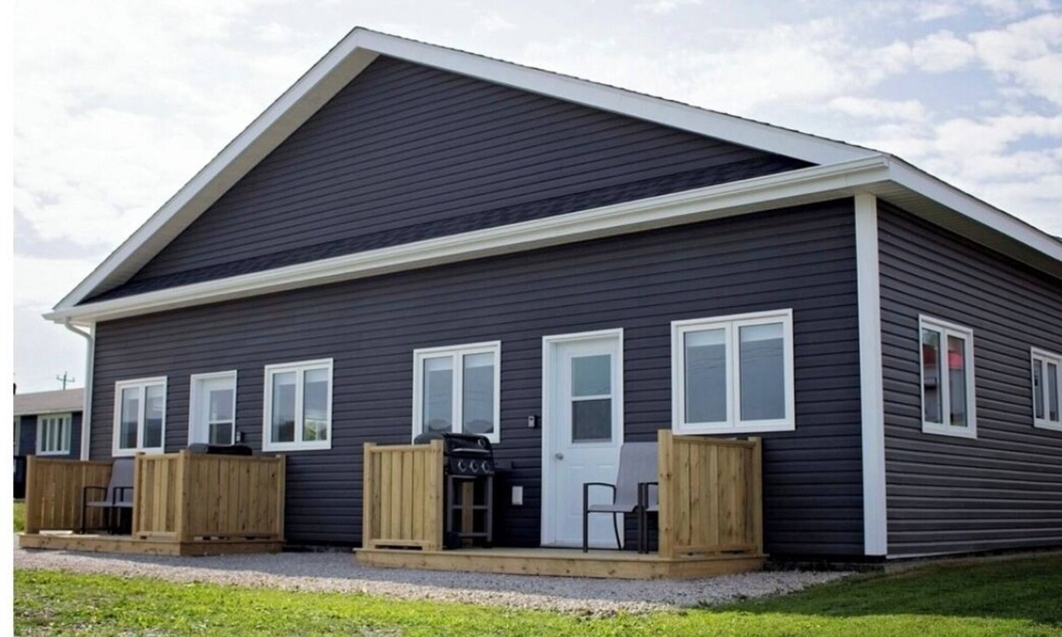 Rocky Harbour Apartment | Gros Morne Coastal Suites #1