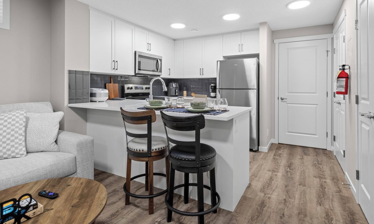 Southeast Calgary House | Guest Suite in the SE| Near South Health Campus/Seton YMCA , Shopping &Amenities